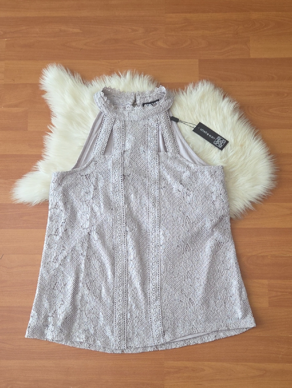 NWT Cable & Gauge Lace High-Neck Sleeveless Top Light Purple